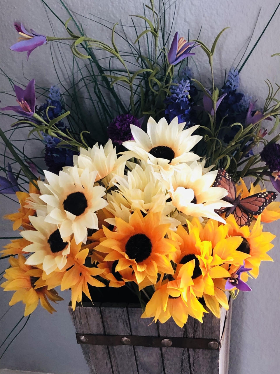 i did this arrangement this last week two days ago. MIDSUMMER  SPLASH