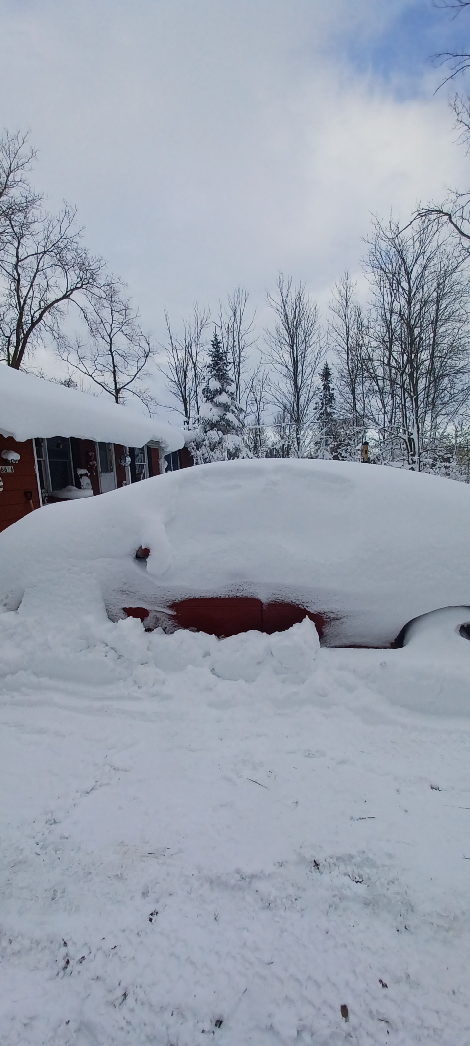 We have lucked out so far , the majority of the Lake effect snow has been south of us .